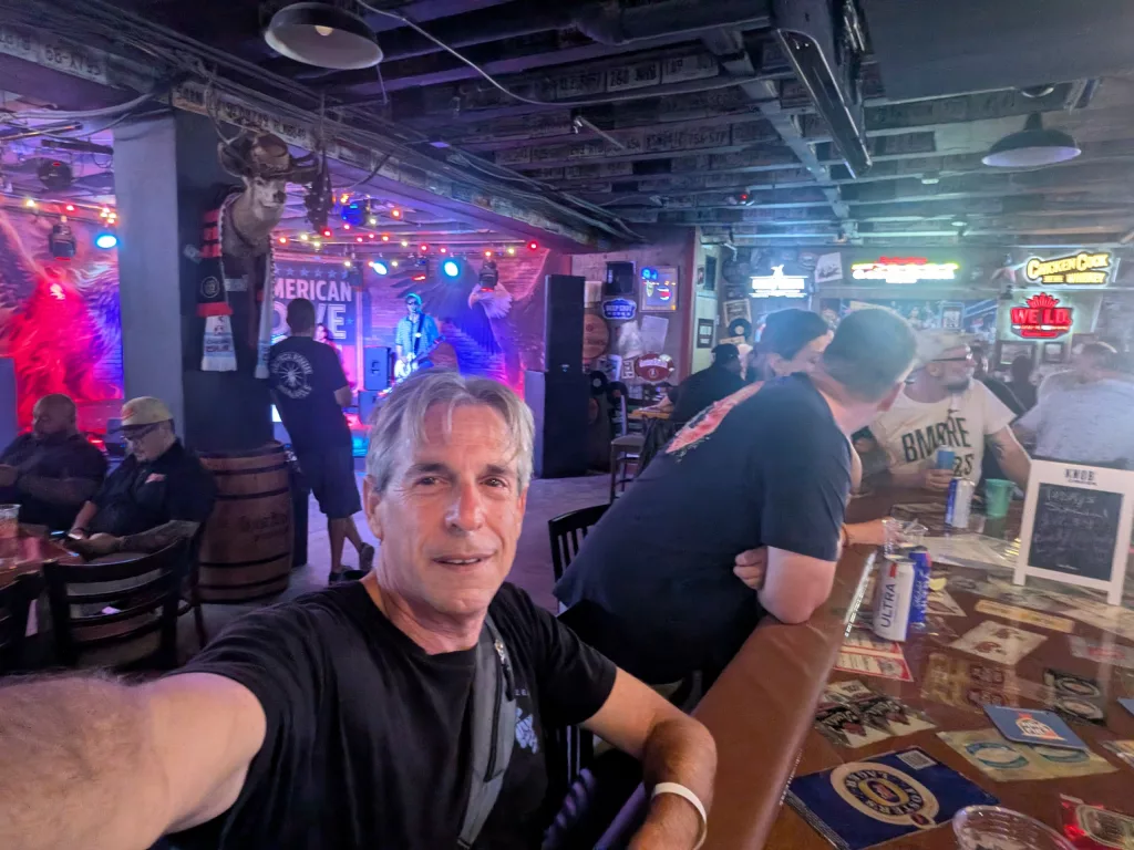 American Dive Bar